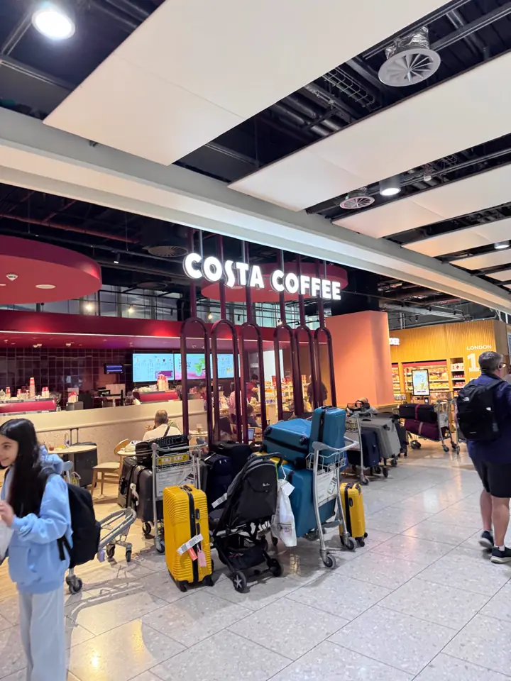 Heathrow Terminal 4 – Costa Coffee