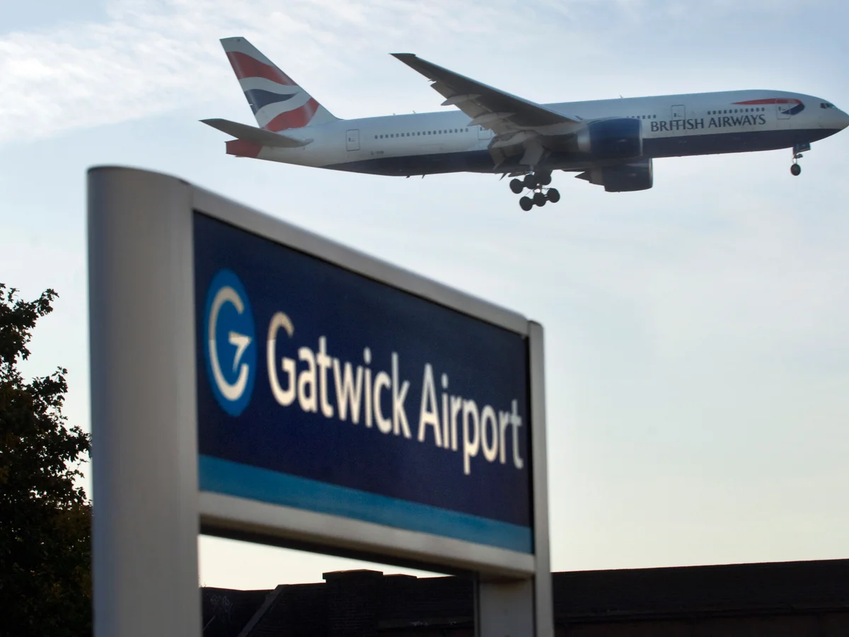 Heathrow to Gatwick Airport airport transfer