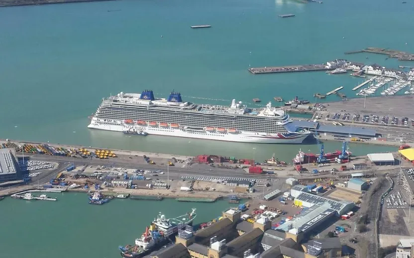 Heathrow to Southampton Cruise Port airport transfer